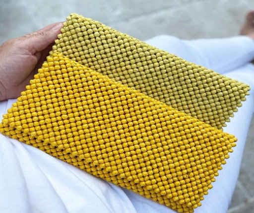 Bright and Light-yellow Clutch
